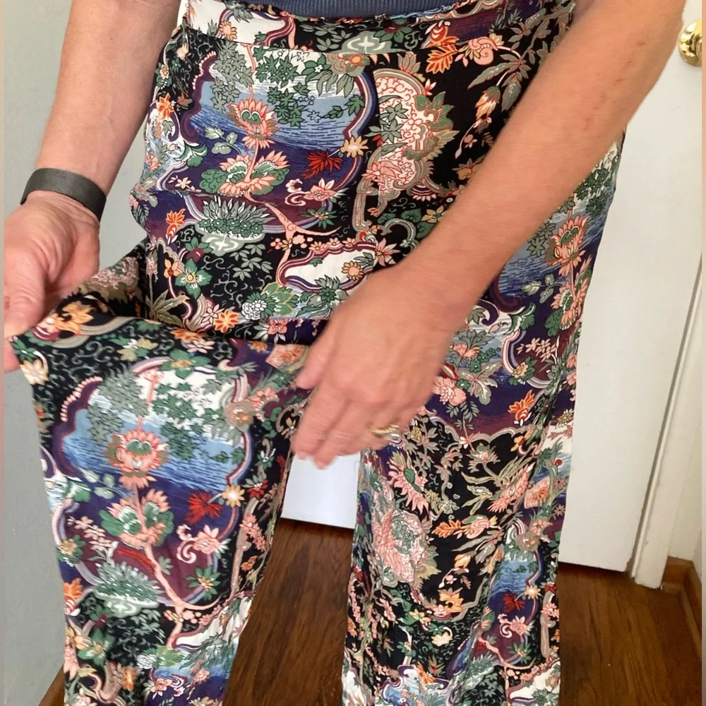 Floral print flare leg pants - Picture 7 of 10